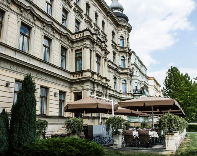 Hotel Le Palais Prague - Außenansicht