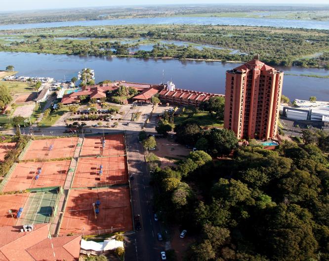 Yacht Golf Club Paraguayo - Außenansicht