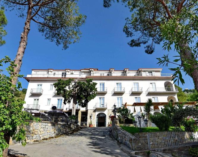 Garden Riviera - Außenansicht