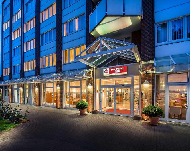 Best Western Plus Delta Park Hotel - Außenansicht