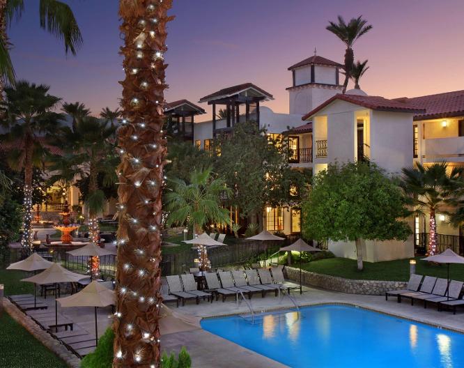Embassy Suites by Hilton Palm Desert - Außenansicht