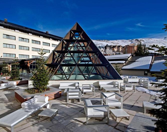 Meliá Sol y Nieve - Außenansicht