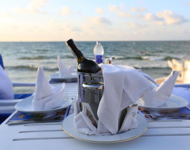 Paradise Inn Beach Resort - Landschaft