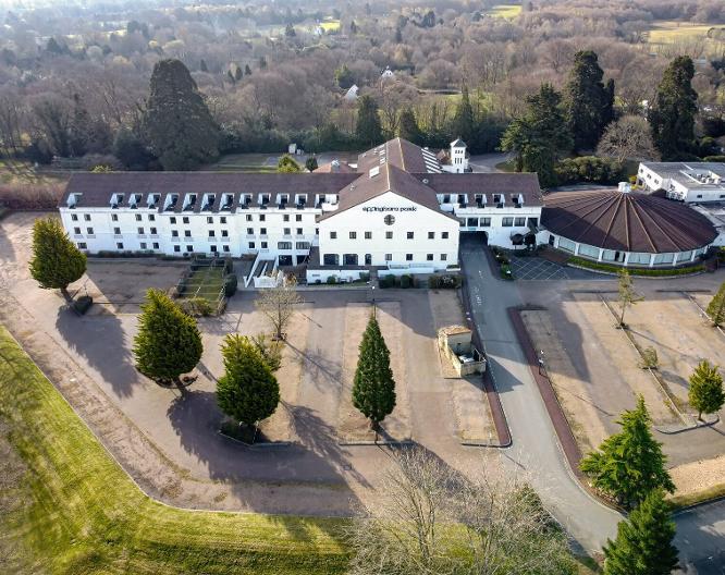 Copthorne Hotel Effingham Gatwick - Außenansicht