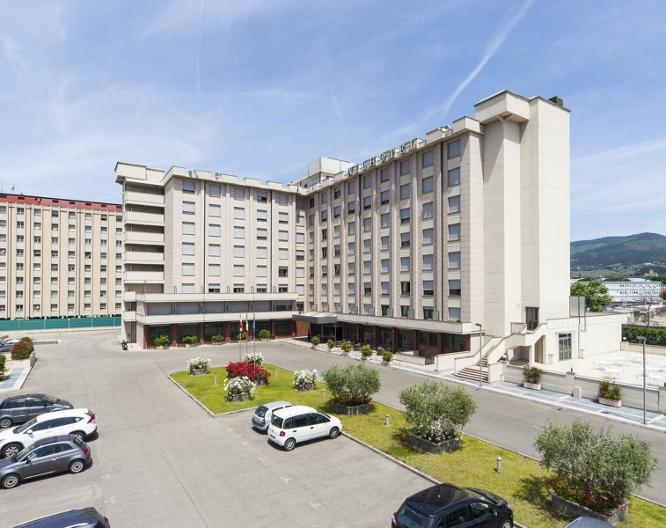 Nil Hotel - Außenansicht