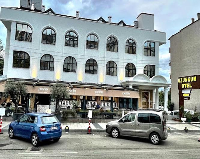 Uzunkum Otel - Außenansicht