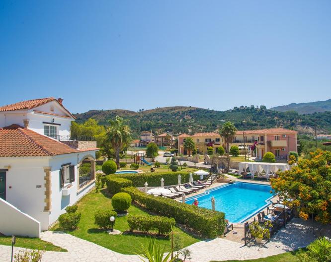 Anagenessis Village Hotel - Außenansicht