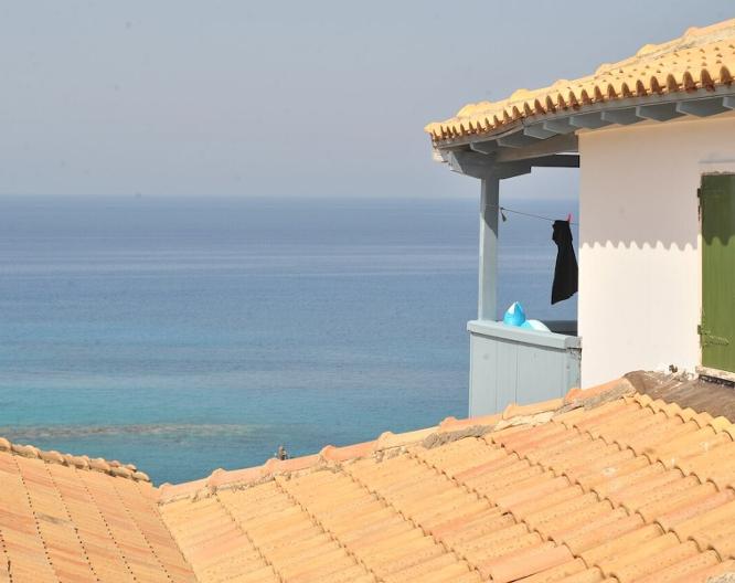 Hotel Agios Nikitas - Außenansicht