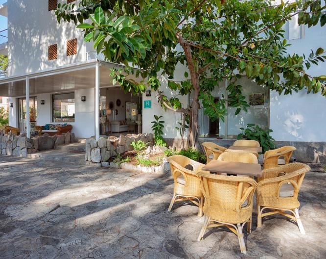 Petit Garden Hotel by Flacalco - Außenansicht