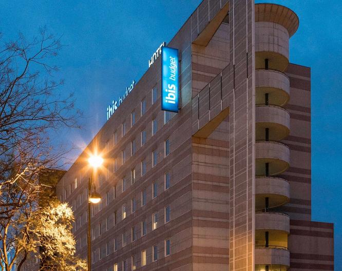 ibis budget Paris Porte de Montmartre - Außenansicht