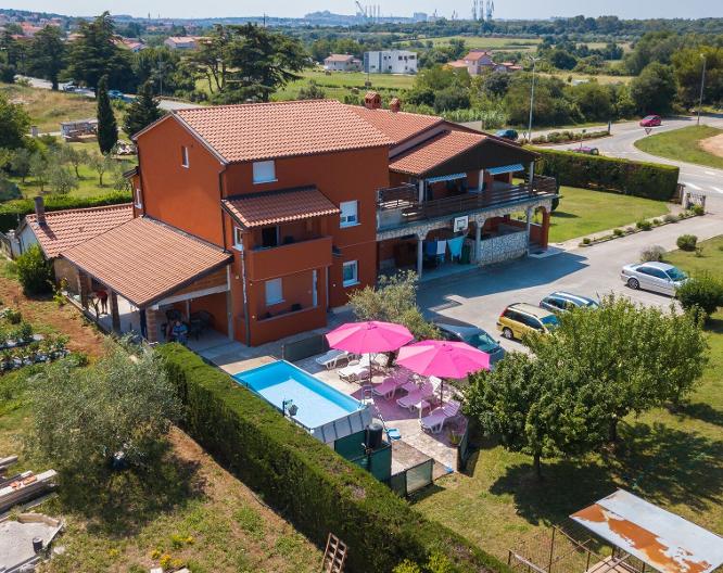 Apartments Ana - Außenansicht