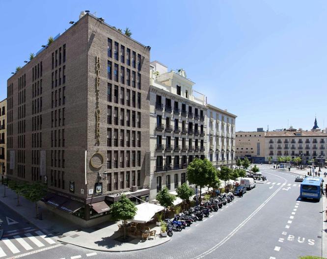 Opera Hotel - Außenansicht