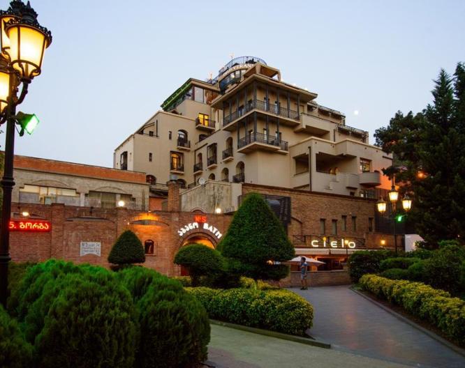 Hotel Tiflis Palace - Außenansicht