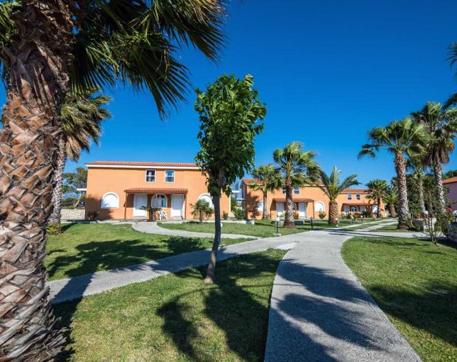 Bessie's Village - Außenansicht