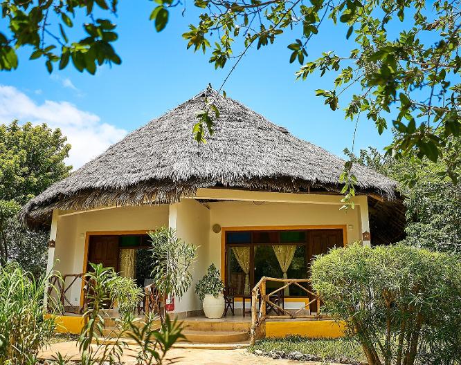 Spice Island Hotel and Resort - Außenansicht