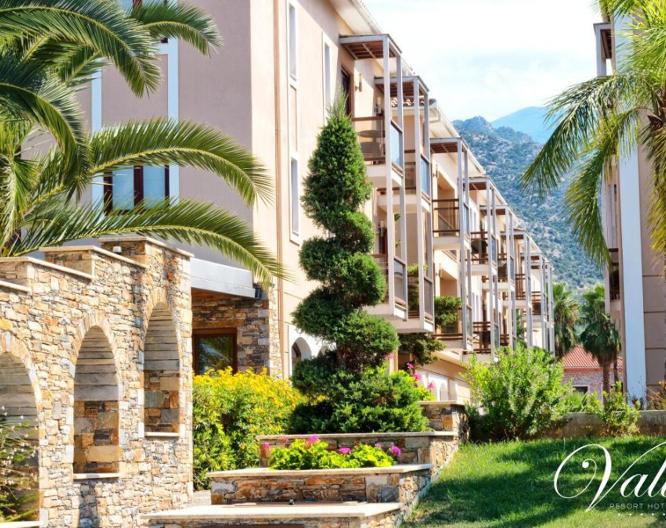 Valis Resort - Außenansicht