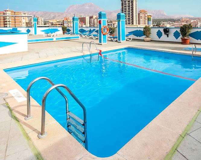 Fleming Playa Poniente by Punta 25 - Pool