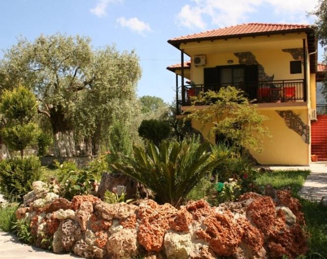 Studios Maria - Außenansicht