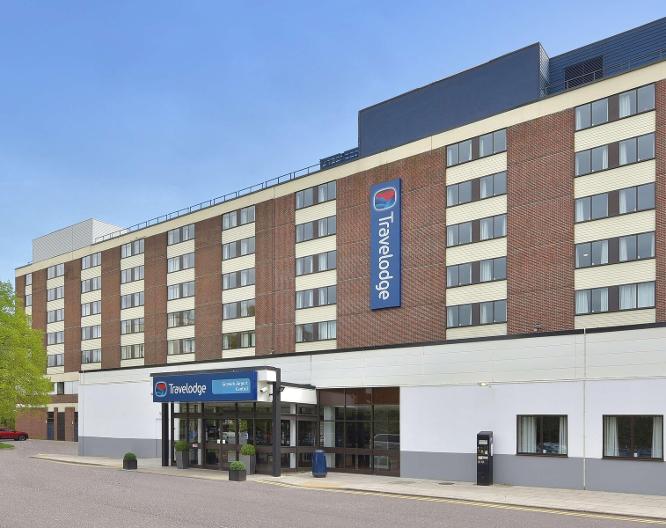 Travelodge Gatwick Airport Central - Außenansicht