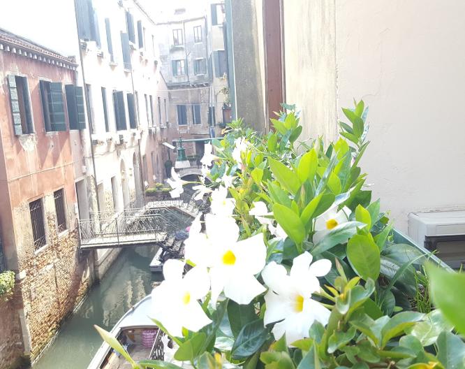 Hotel Locanda Canal - Außenansicht