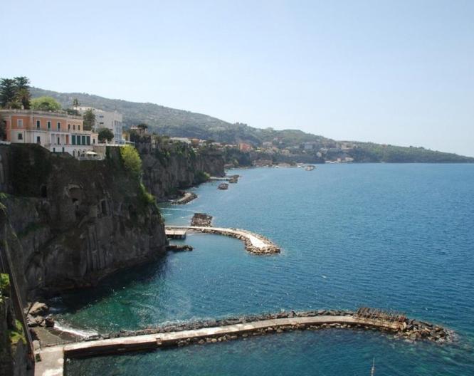 Unconventional Hotel Sorrento - Strand