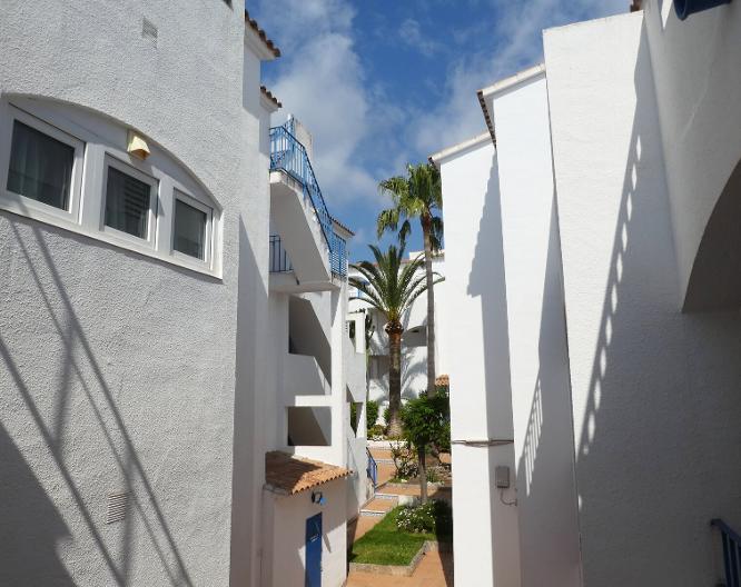 Apartamentos Tierra de Irta 3000 - Außenansicht