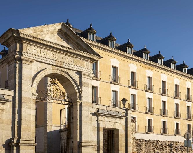 Parador de la Granja - Außenansicht
