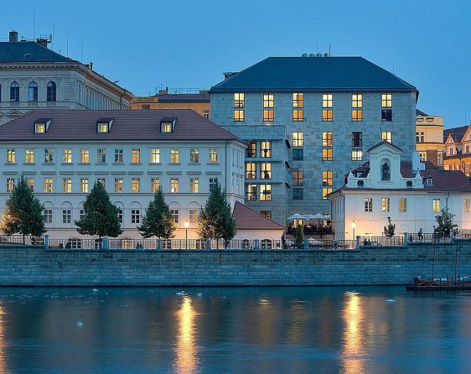 Four Seasons Hotel Prague - Außenansicht
