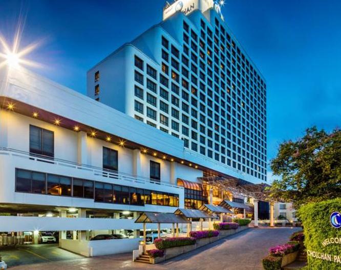 Cholchan Pattaya Resort - Außenansicht