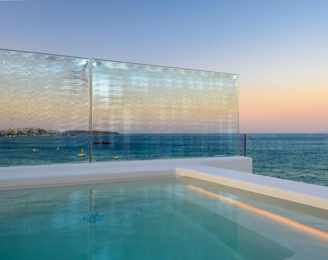 The Island Concept - Pool