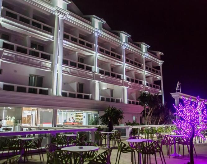 Santa Quaranta Hotel Saranda - Außenansicht