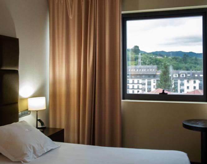 AZZ Asturias Langrehotel - Außenansicht