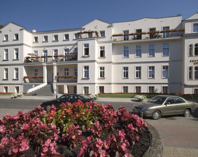 Jantar Hotel & SPA - Außenansicht