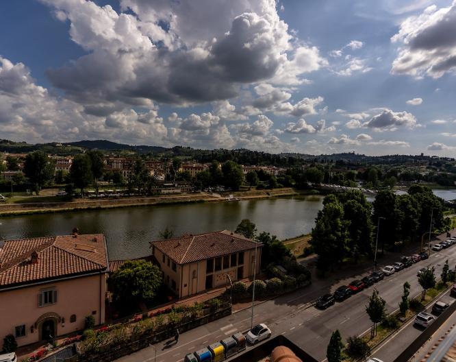 Columbus Urban Resort Firenze - Außenansicht