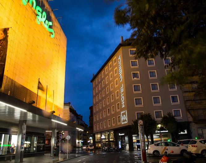 America Sevilla - Außenansicht