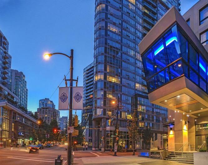 Hotel BLU Vancouver - Außenansicht