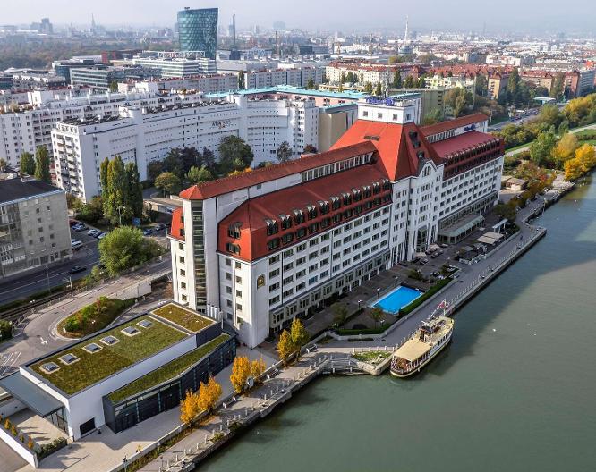 Hilton Vienna Waterfront - Außenansicht