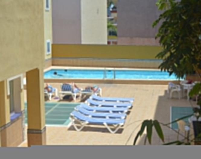 RF Apartamentos Bambi - Pool