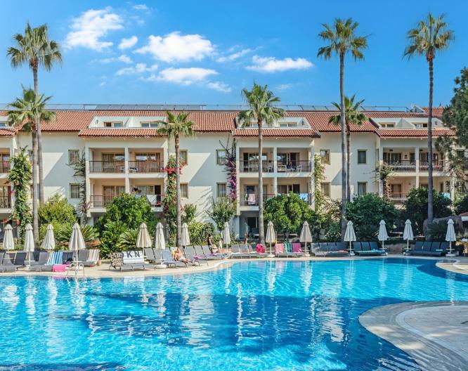 Kentia Hotel - Außenansicht