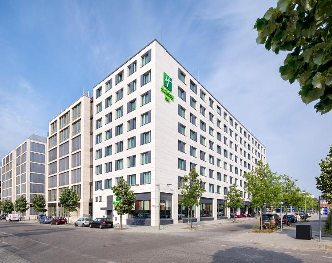 Holiday Inn Berlin City East Side - Außenansicht