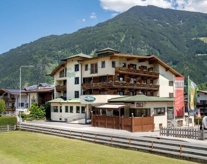 Hotel Alpina - Außenansicht