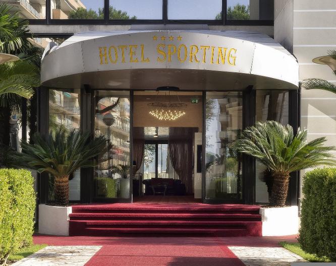 Hotel Sporting - Außenansicht