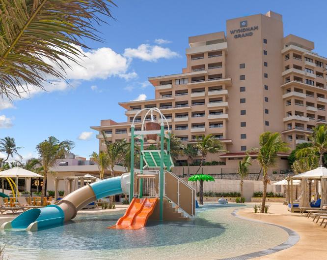 Wyndham Grand Cancun All-Inclusive Resort & Villas - Außenansicht