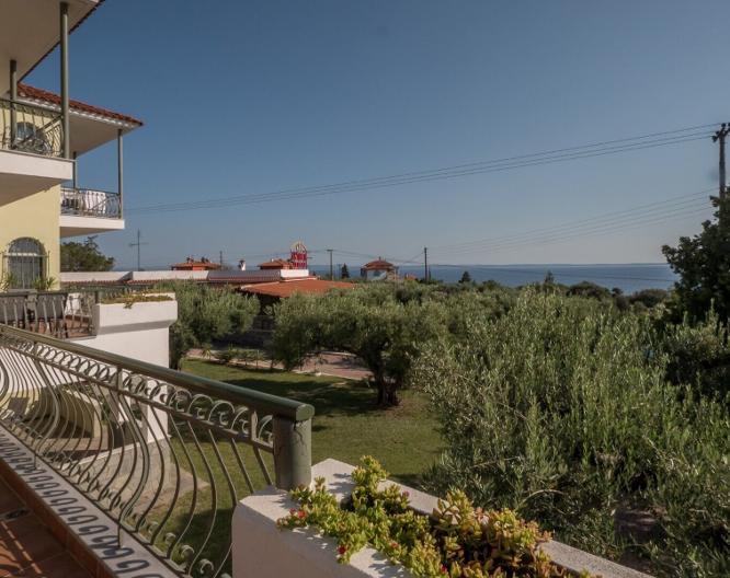 Asteris Village - Außenansicht