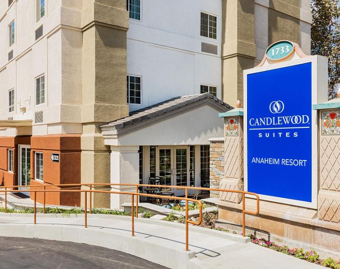 Candlewood Suites Anaheim - Resort Area - Außenansicht