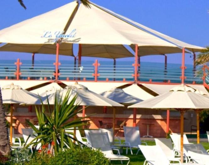 Regency Tunis Hotel - Außenansicht