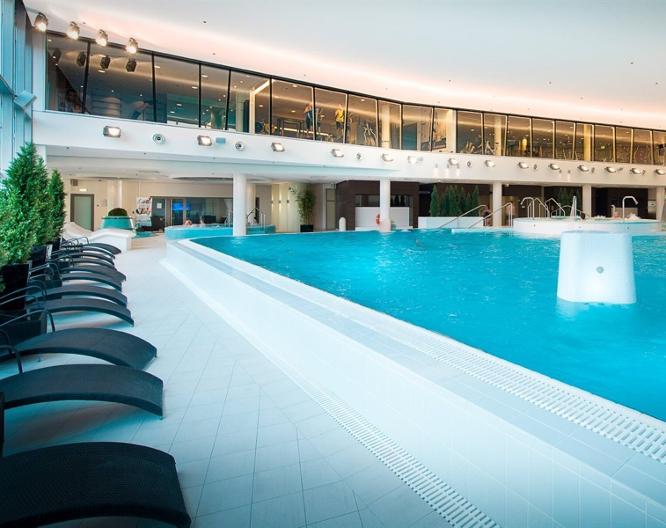 Park Inn by Radisson Meriton Conference & Spa Hotel Tallinn - Außenansicht