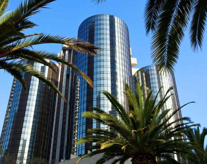 The Westin Bonaventure - Außenansicht