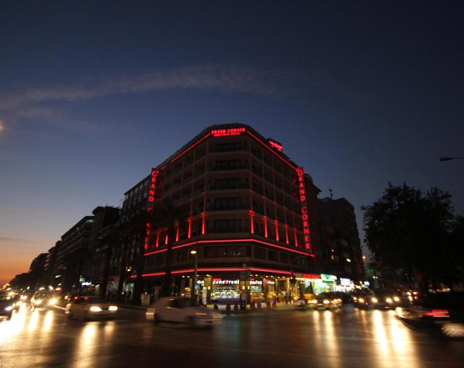 Grand Corner Boutique Hotel - Außenansicht
