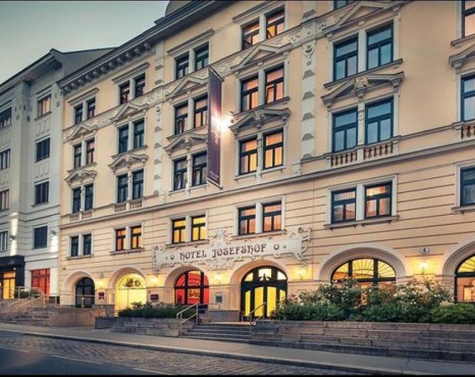 Josefshof am Rathaus - Außenansicht